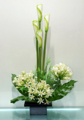 藝術(shù)插花 價格、圖片與報(bào)價指南——探索新浪家居網(wǎng)的花卉藝術(shù)世界